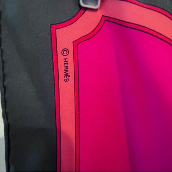 Vintage Hermès 100% Silk Carrousel Scarf - Picture 4 of 10